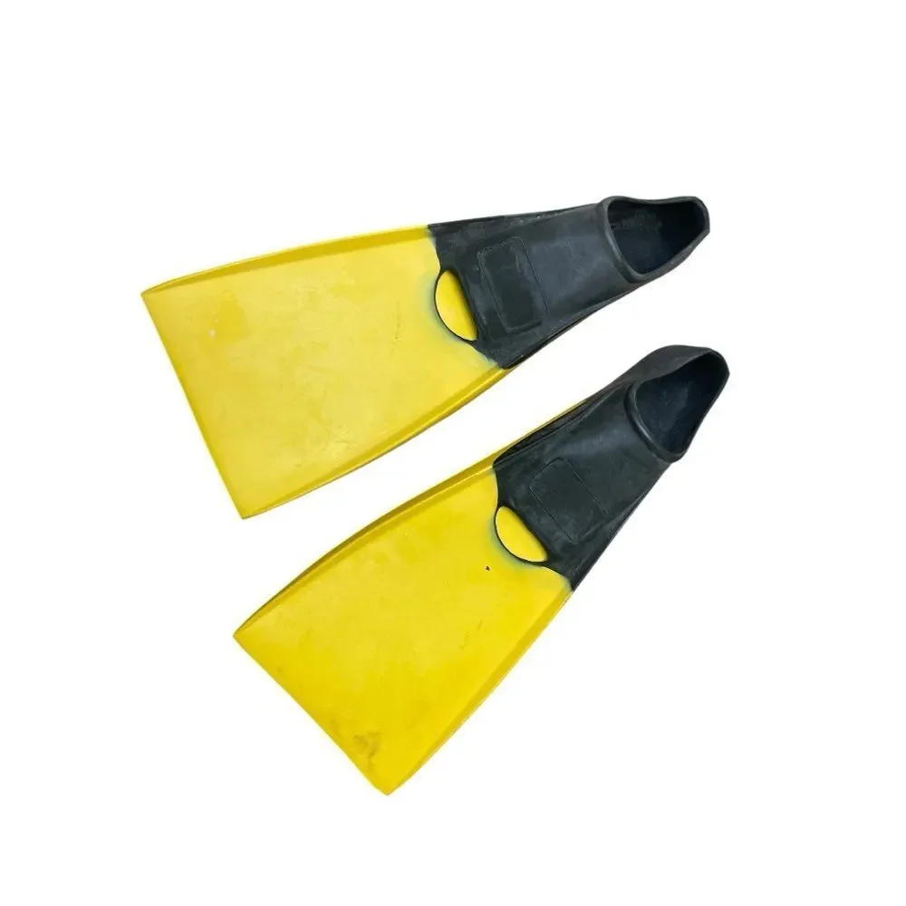 Snorkeling Swim Fins Yellow Black Size 7–9 Made in Malaysia Short Blade